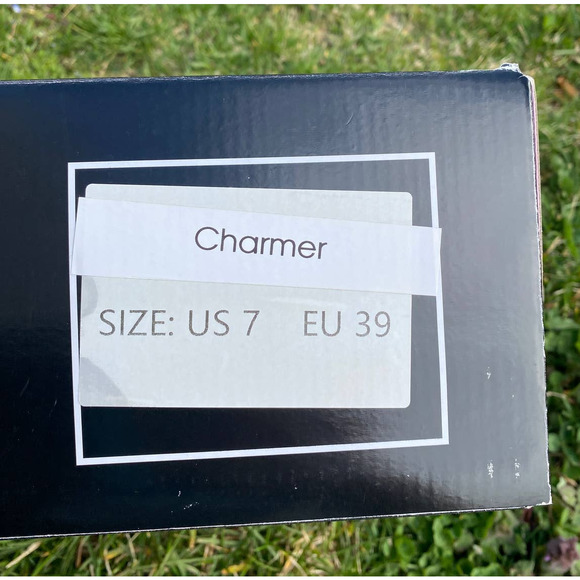 SOLD Moonlight Roller Charmer Skates Black & White Faux Snakeskin Leather SIZE 7 - Picture 3 of 16